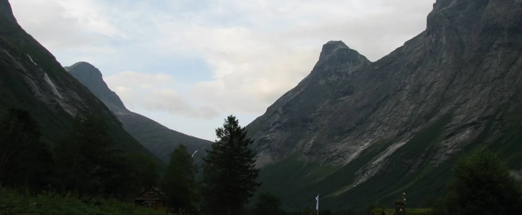 Trollstigen Camping Og Gjestegård