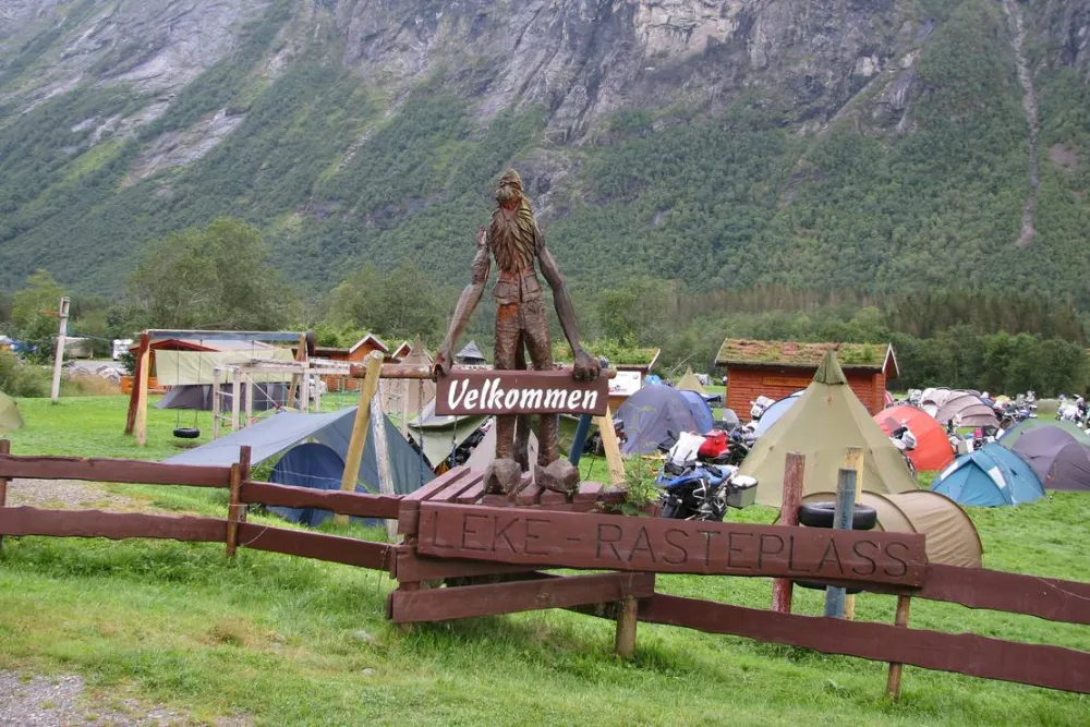 Trollstigen Camping Og Gjestegård