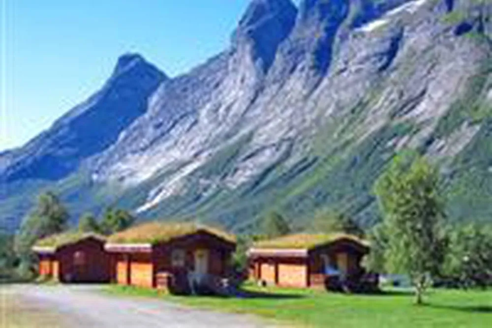 Trollstigen Camping Og Gjestegård