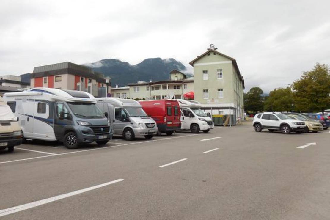 Wohnmobilstellplatz Kaiservilla - Photo 2