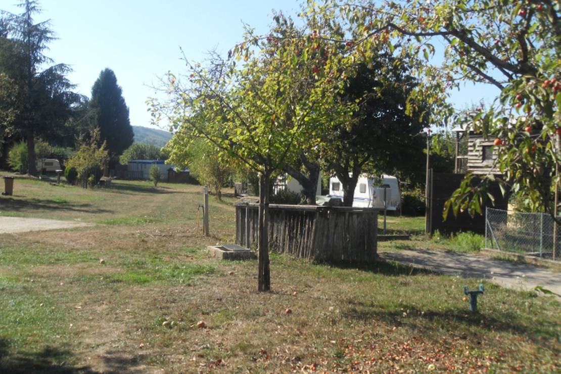 Camping aire naturelle De Mont-Chardon photo 2