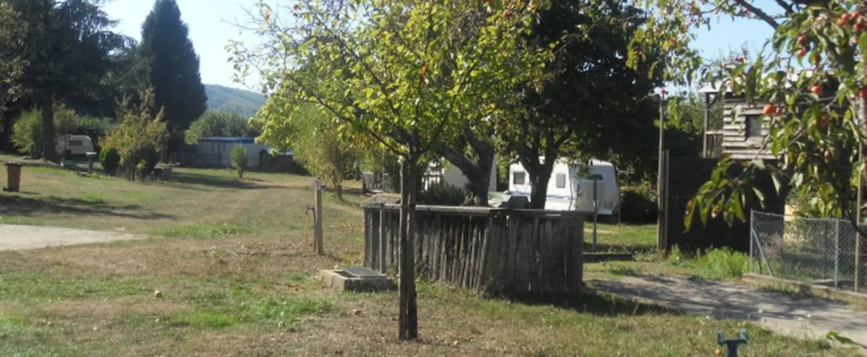 Camping aire naturelle De Mont-Chardon