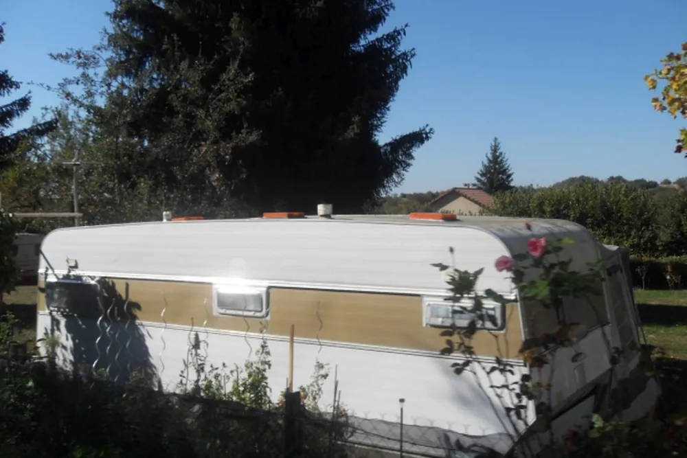 Camping aire naturelle De Mont-Chardon