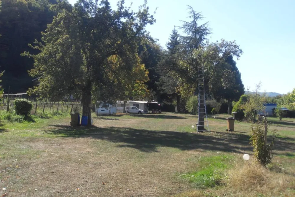 Camping aire naturelle De Mont-Chardon