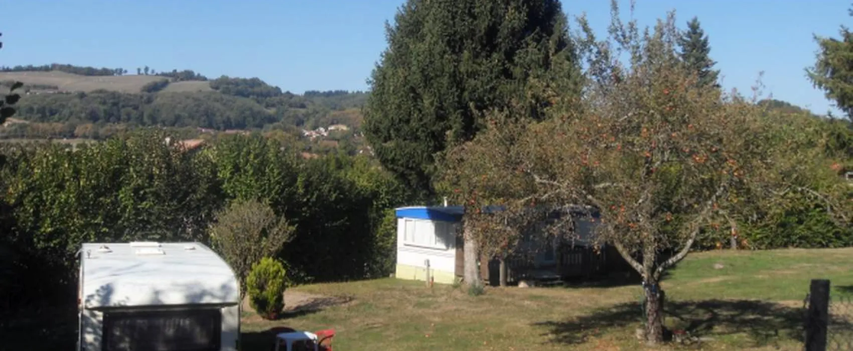 Camping aire naturelle De Mont-Chardon