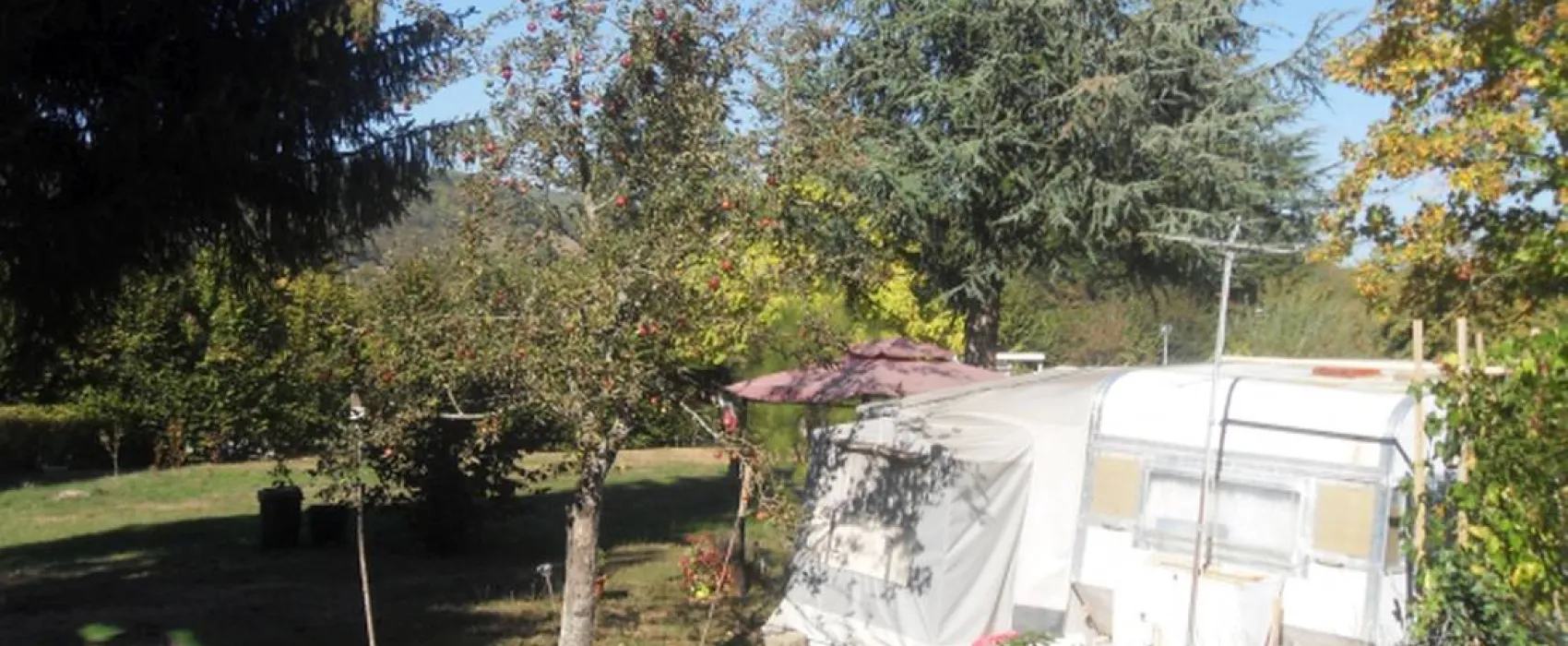 Camping aire naturelle De Mont-Chardon