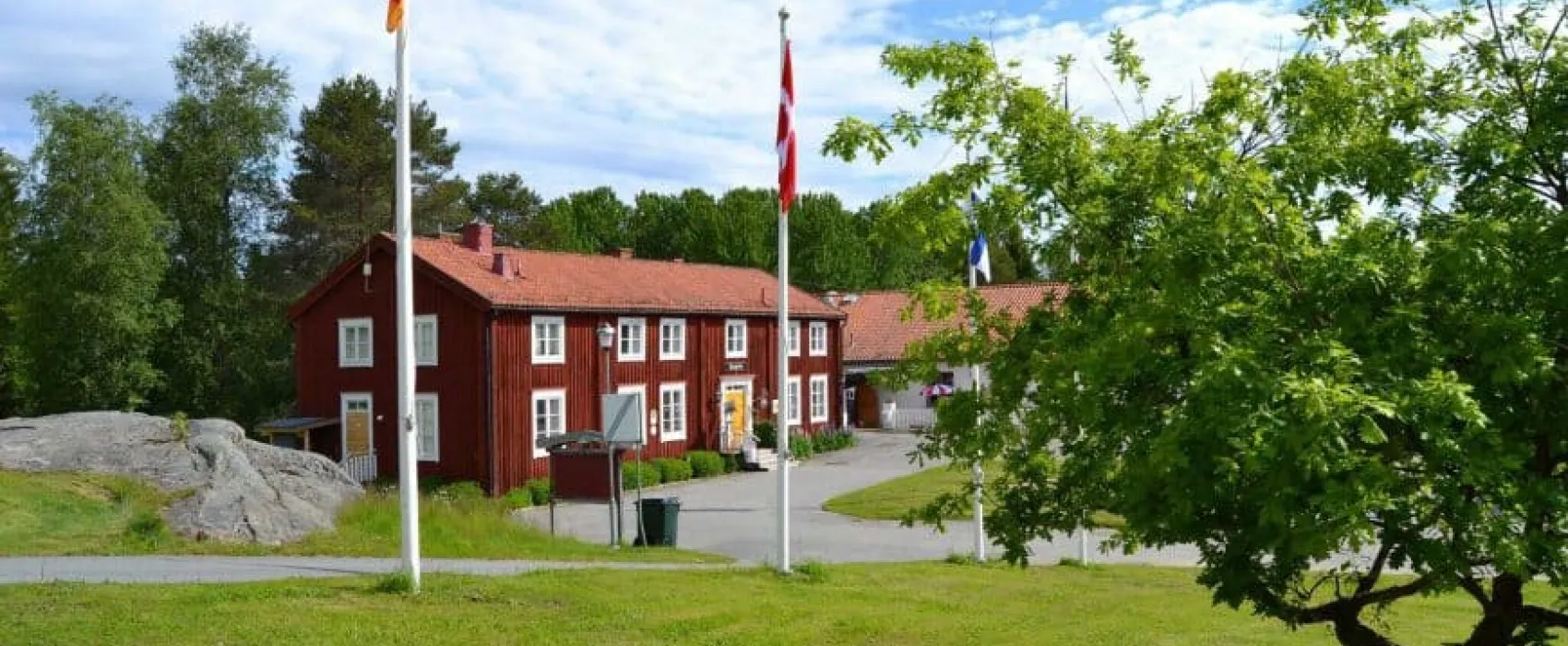 Lövångergården