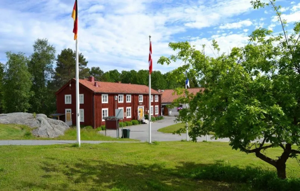 Lövångergården