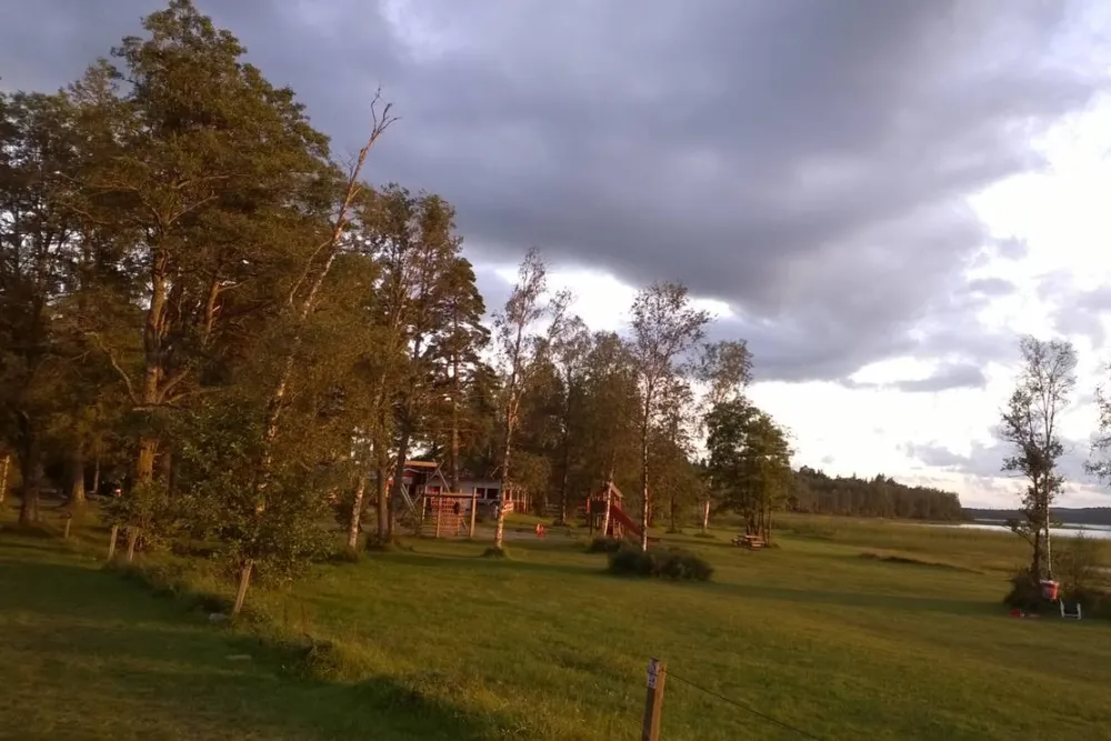 Flatenbadets Stugor & Camping