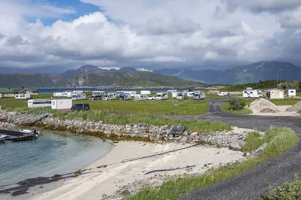 Sommarøy Camping & Marina