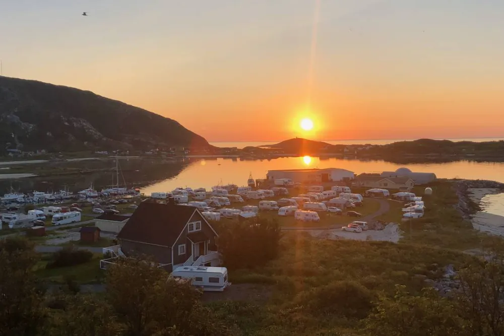 Sommarøy Camping & Marina