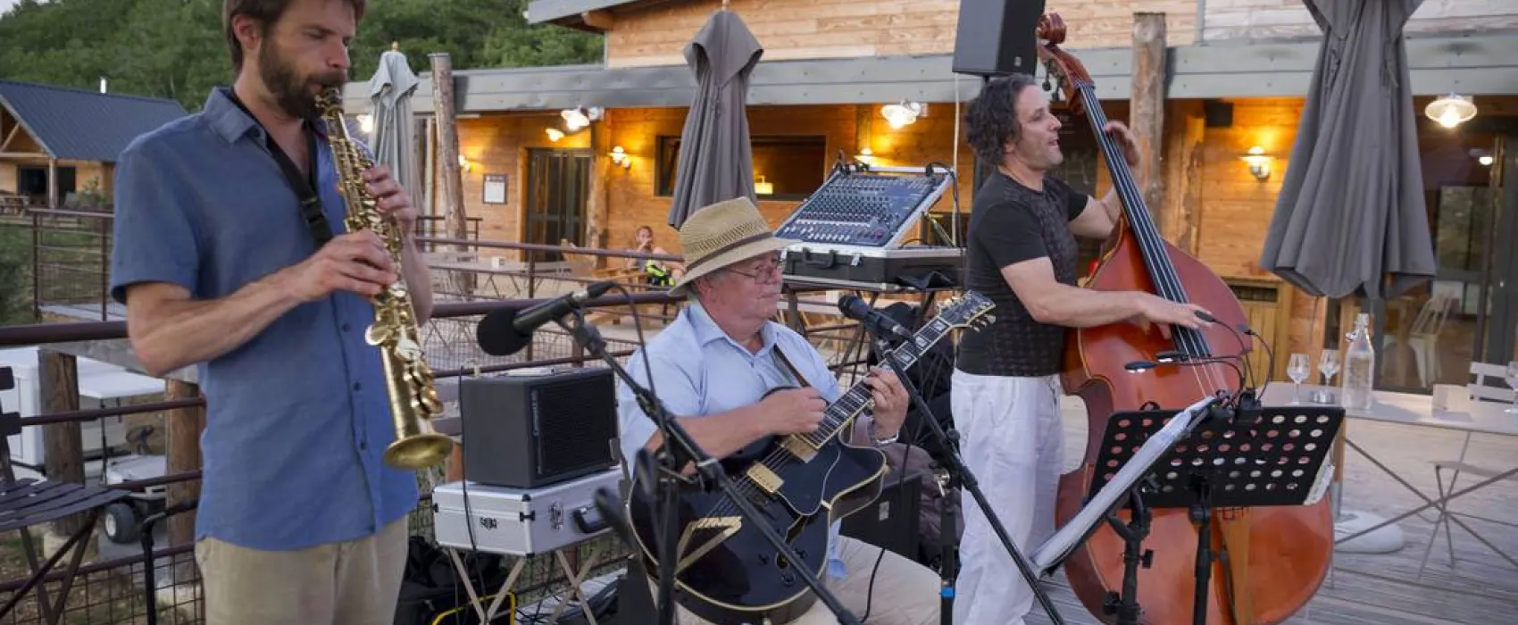 Village Huttopia Sud Ardèche