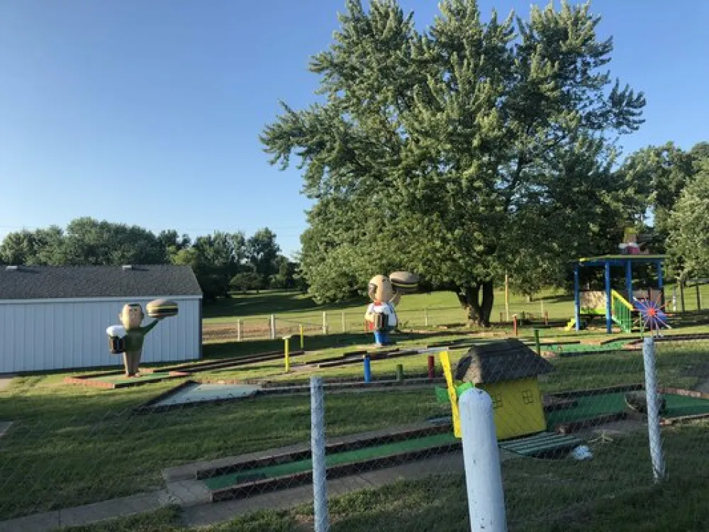 Hunt's Cedar River Campground