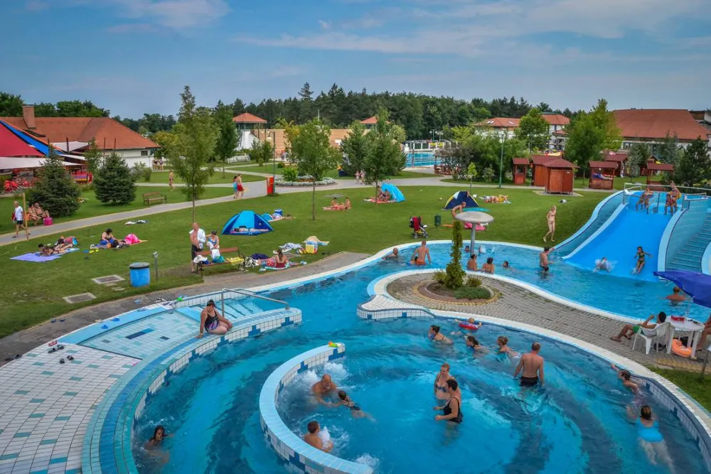 Apartmanpark és Kemping - Cegléd