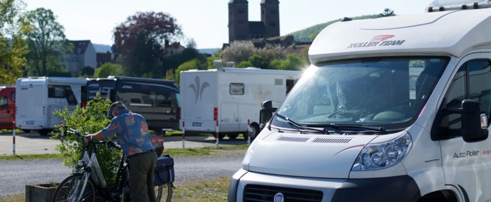 Wohnmobilstellplatz Höxter-Floßplatz