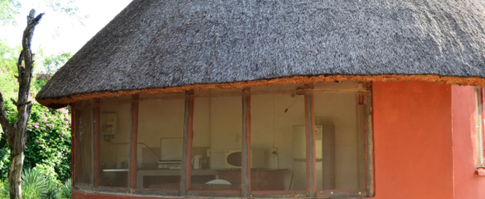 Amanzimlotzi Riverside Bush Camp