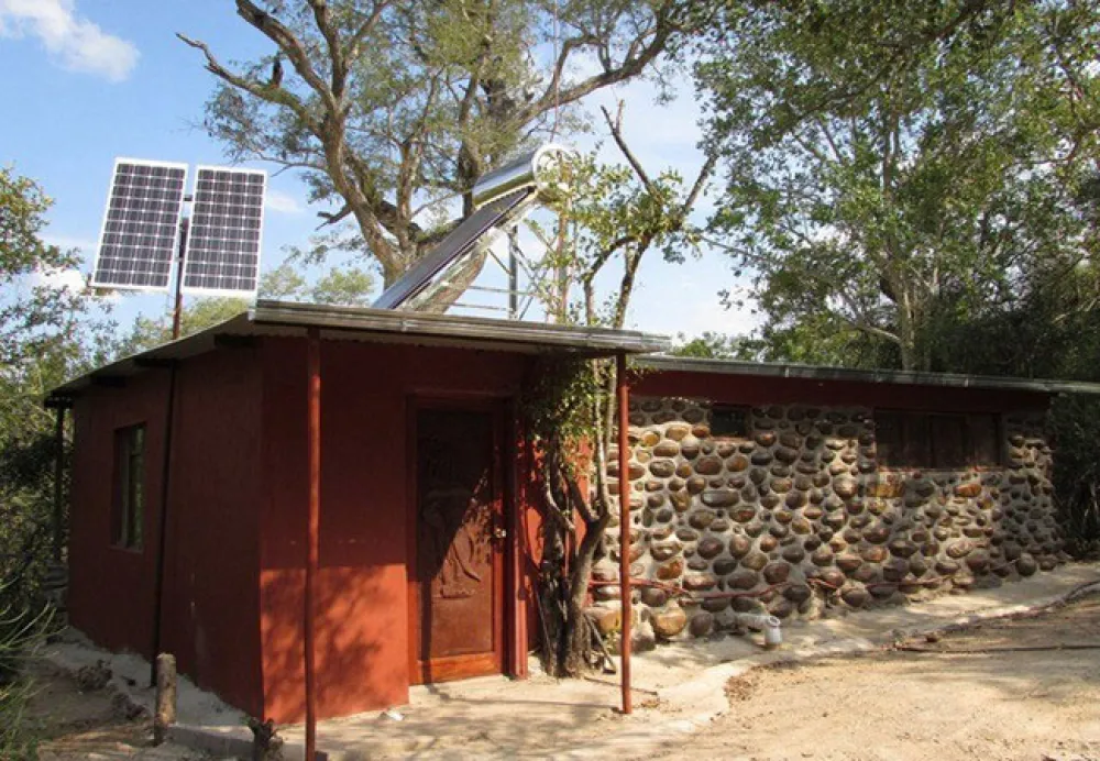 Amanzimlotzi Riverside Bush Camp