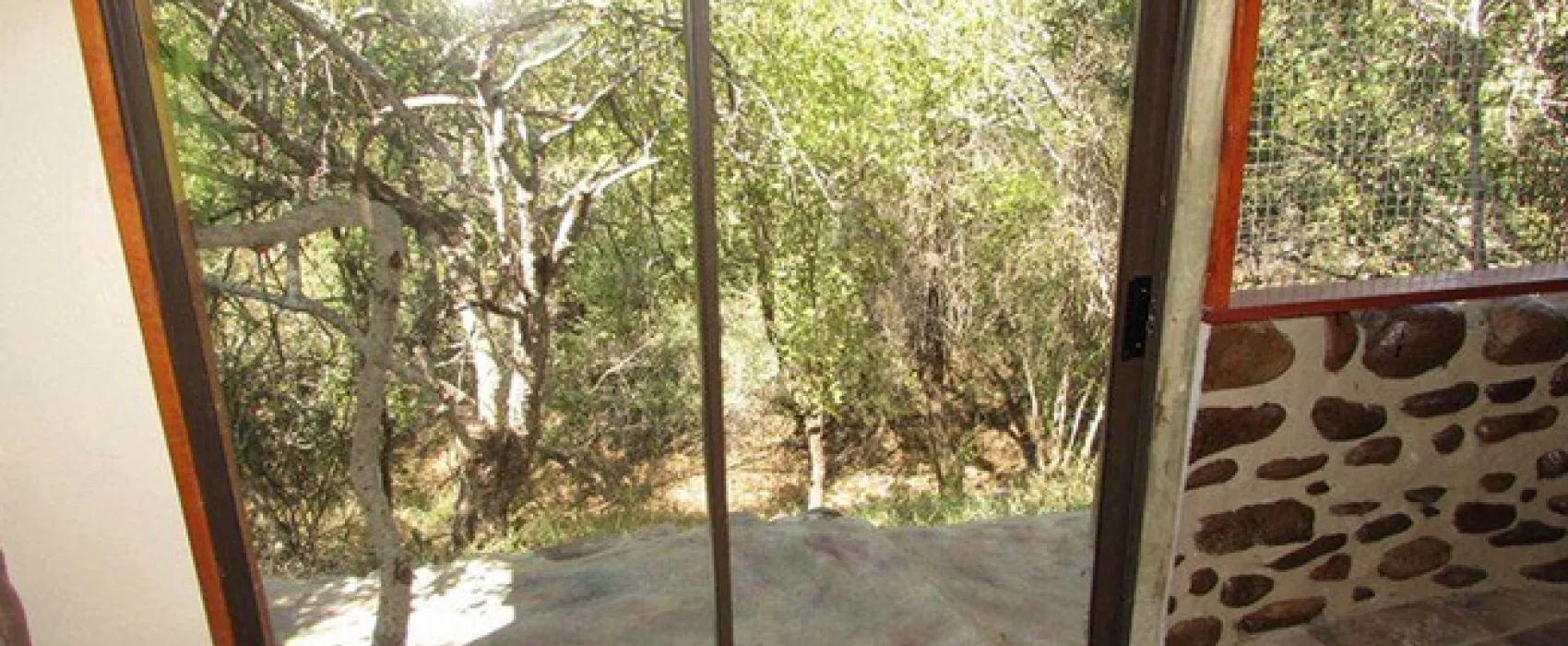 Amanzimlotzi Riverside Bush Camp