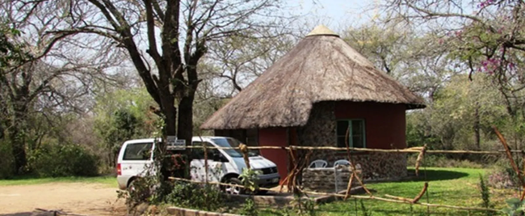 Amanzimlotzi Riverside Bush Camp