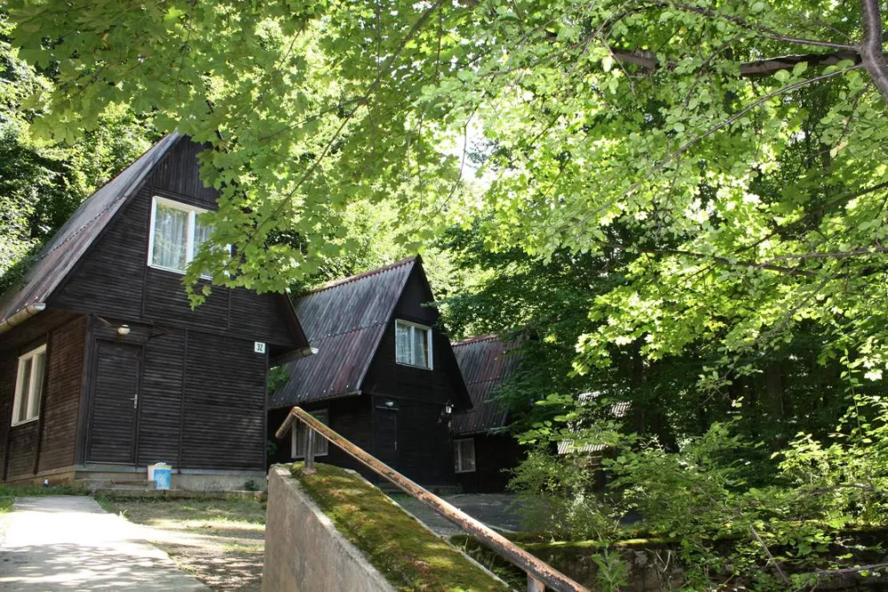 Hollóstetői Hegyi Camping