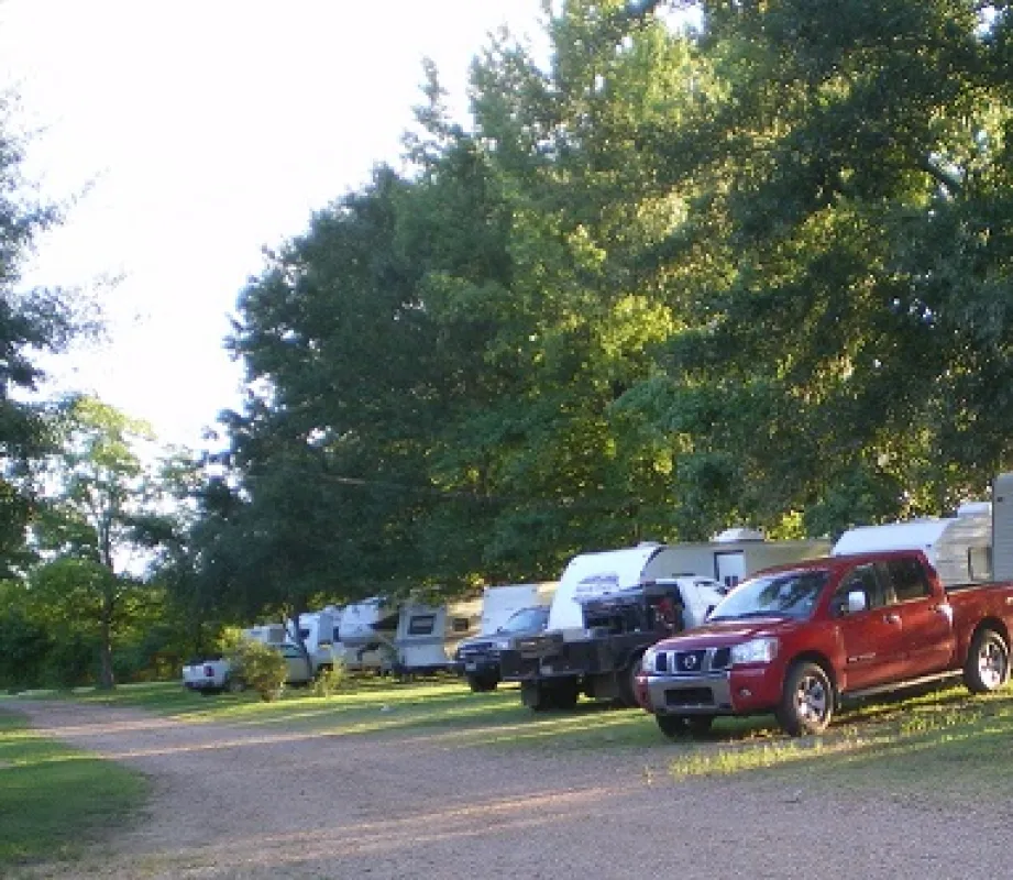 Frog Hollow Campground & RV Park