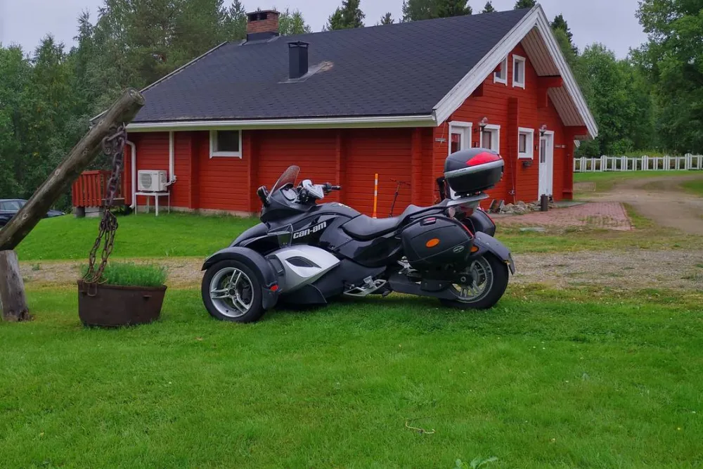 Holiday Village Kuukiuru