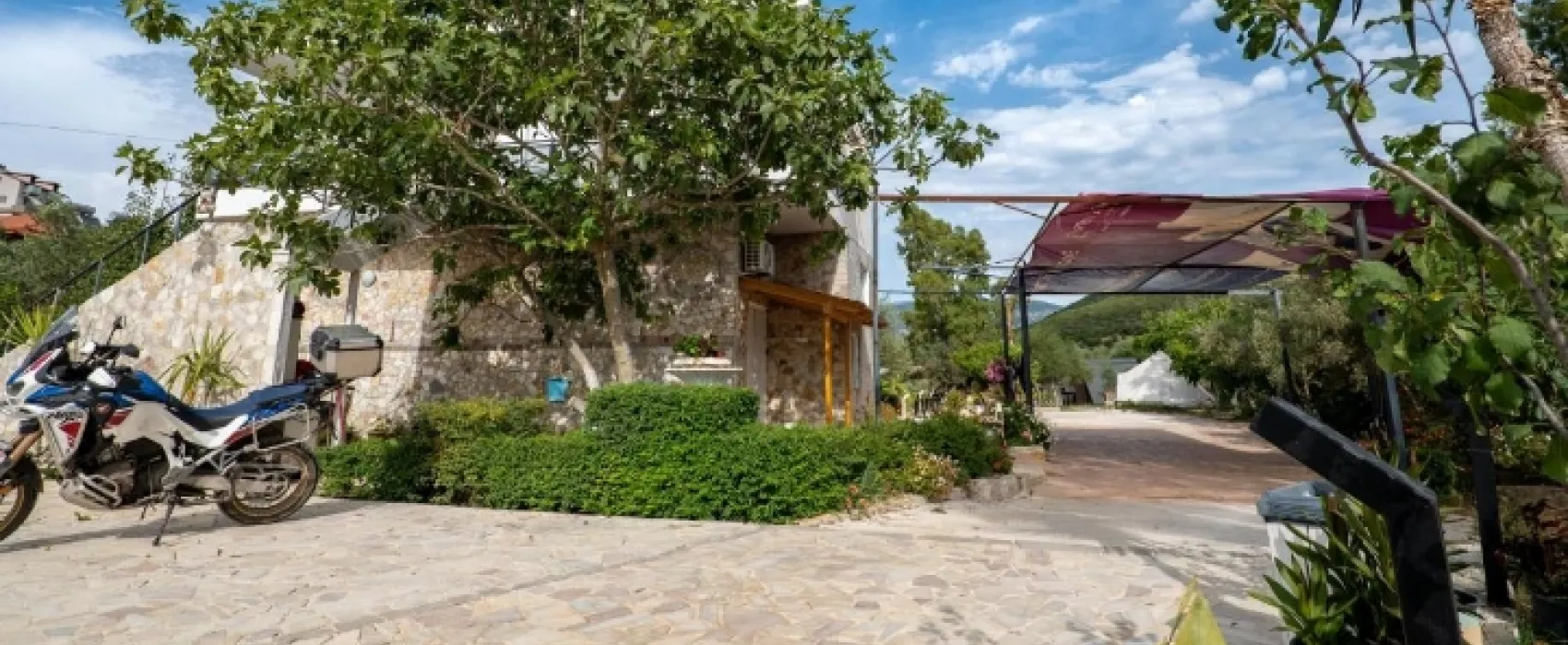 Camping Laerti & Glamping & Caravan