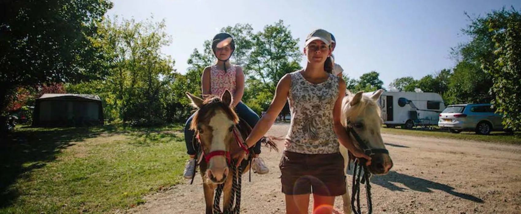 Camping les Plages de l'Ain