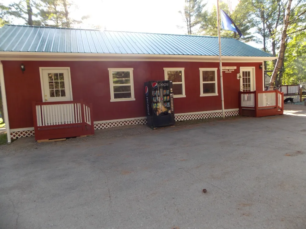 Pine Grove Campground & Cottages