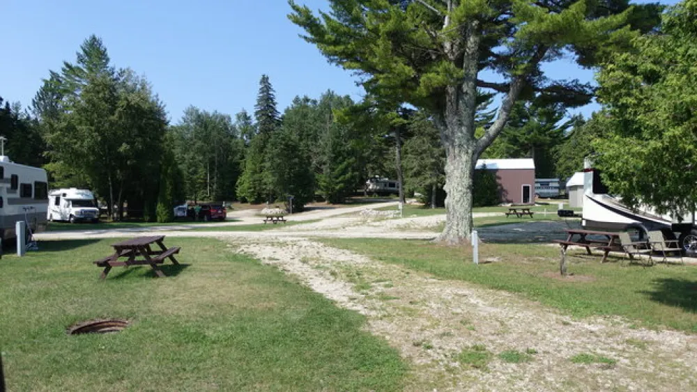 Tiki RV Park & Campground