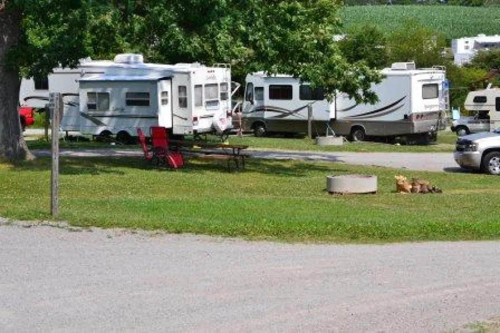 Hickory Hollow Campground