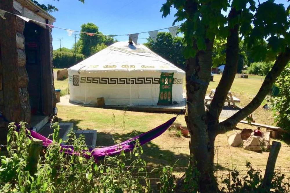 Tregroes Caravan, Camping and Glamping Park