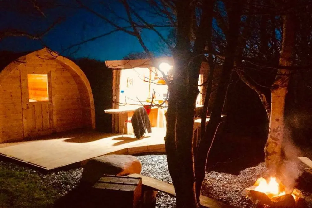 Tregroes Caravan, Camping and Glamping Park