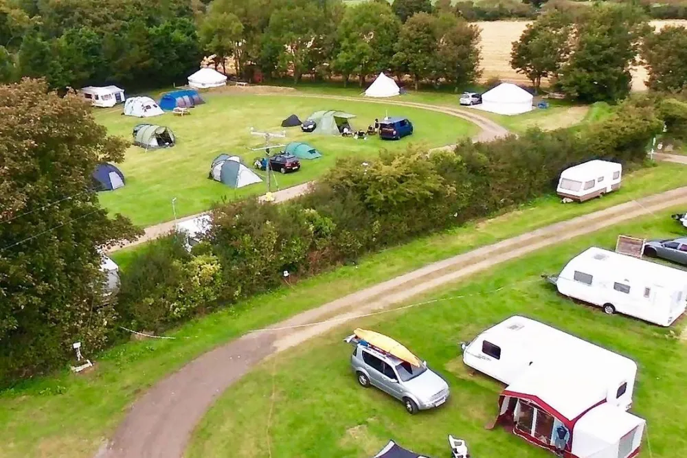 Tregroes Caravan, Camping and Glamping Park