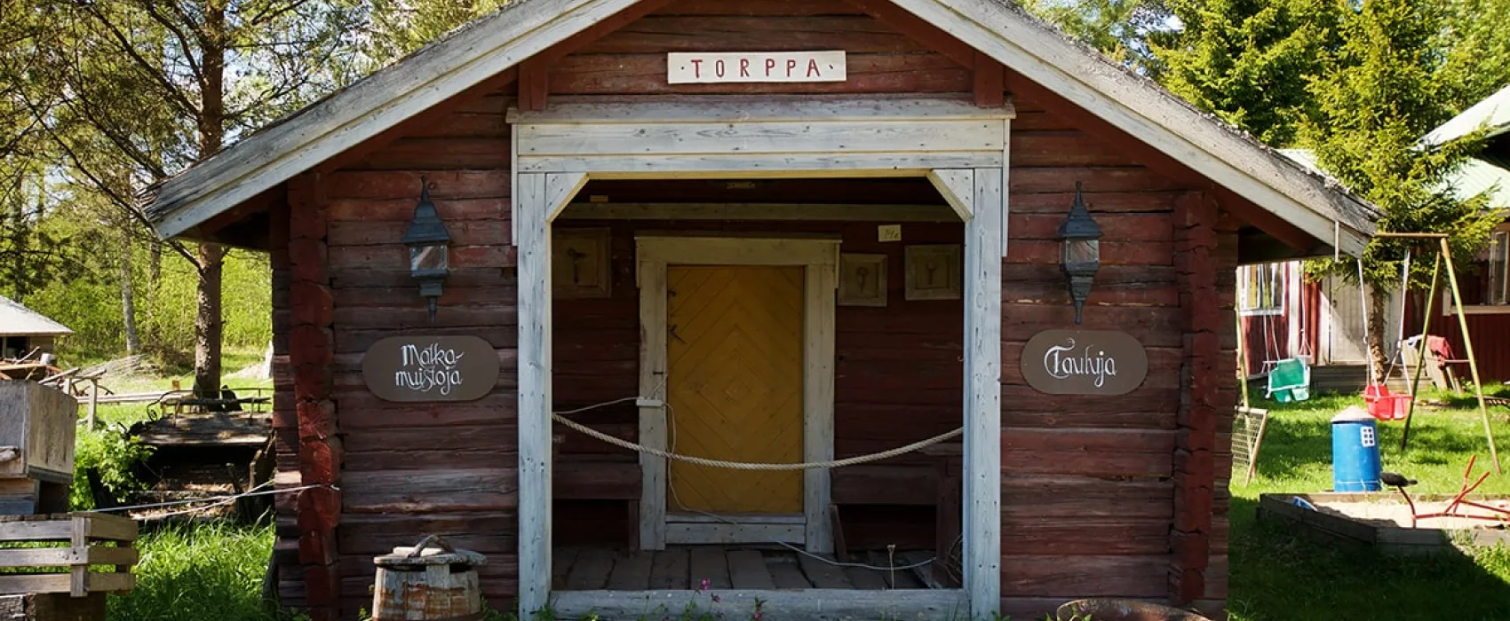 Hakunin hevos- ja kotieläintila