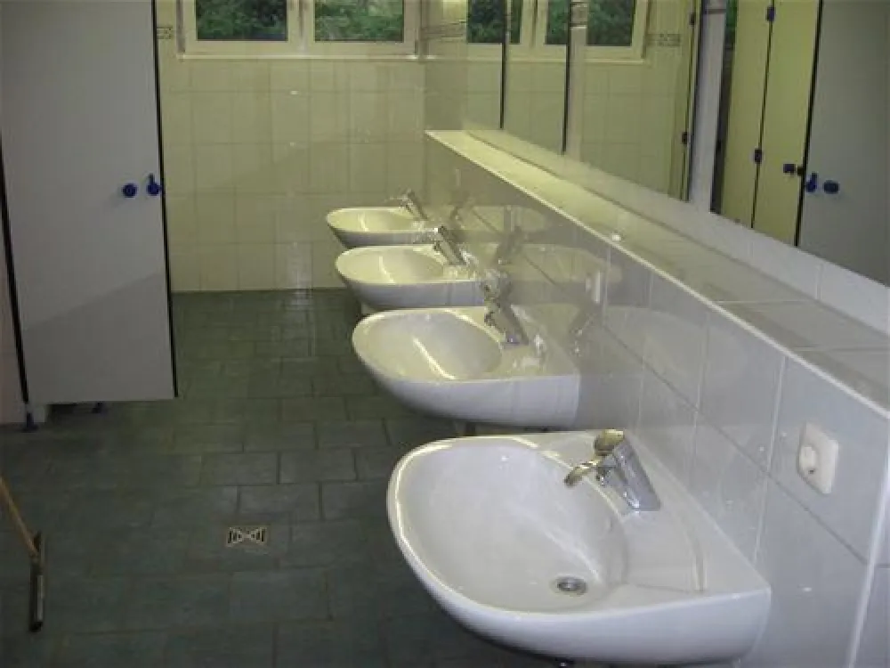 CAMPINGPLATZ HEIDENAU