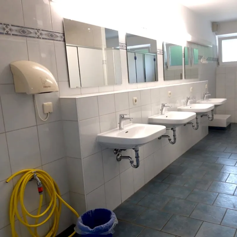 CAMPINGPLATZ HEIDENAU