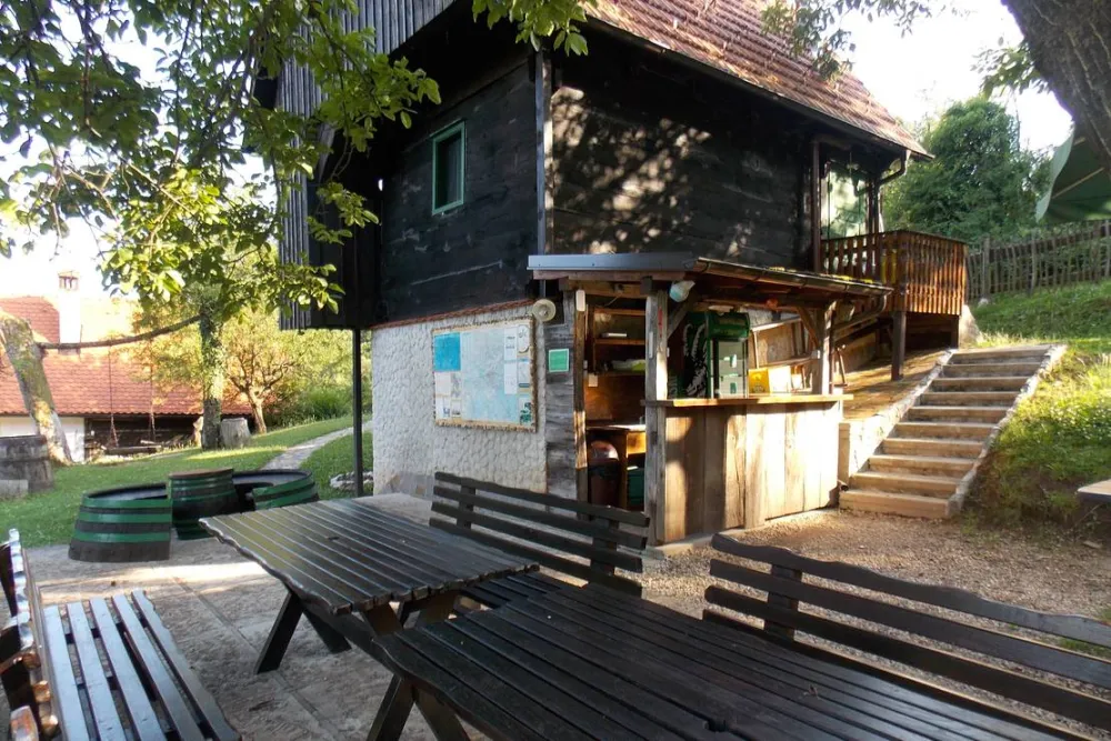 Etno kuća pod Okićem