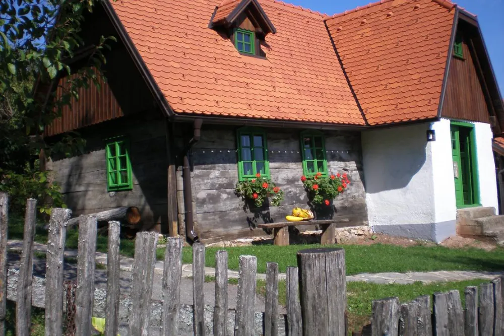 Etno kuća pod Okićem