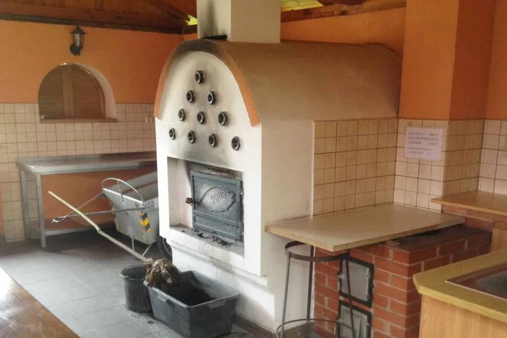 Sárberki Horgásztó és Camping