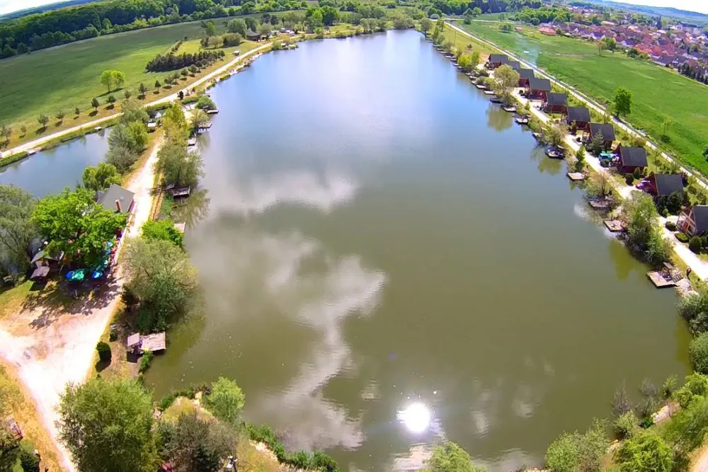 Sárberki Horgásztó és Camping