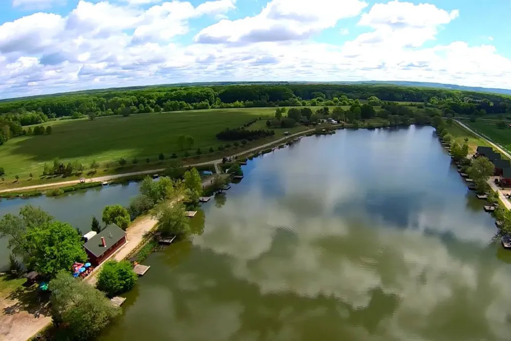 Sárberki Horgásztó és Camping