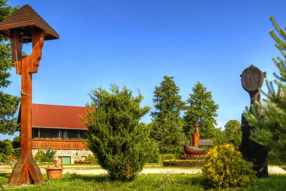 Sárberki Horgásztó és Camping