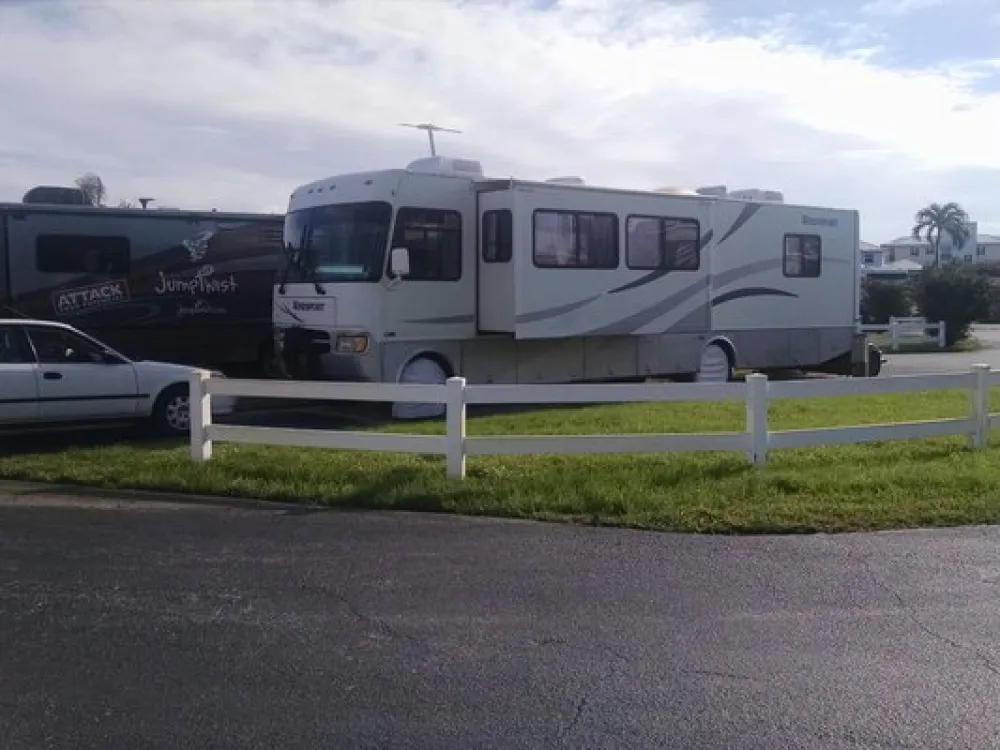 Del-Raton RV Park