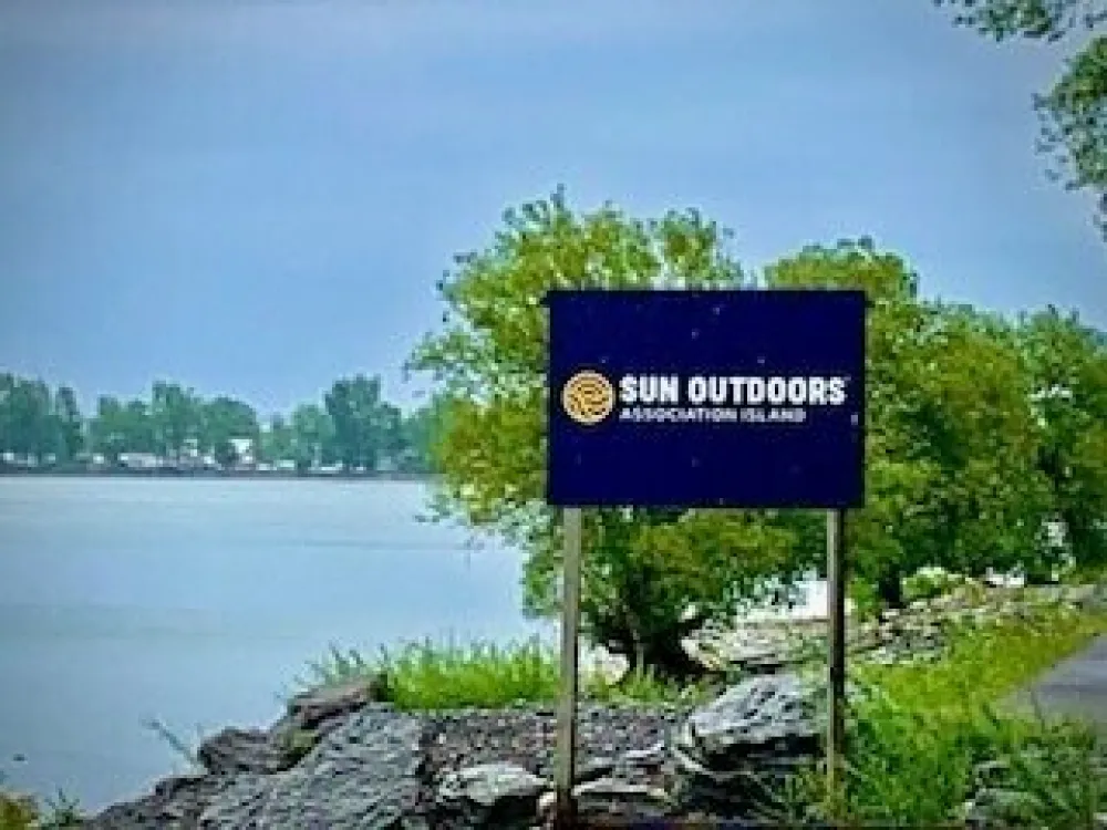 Sun Outdoors Association Island Campground