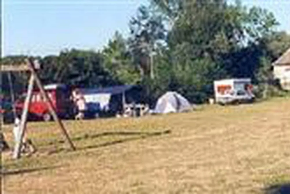 Aire Naturelle De Camping À La Ferme
