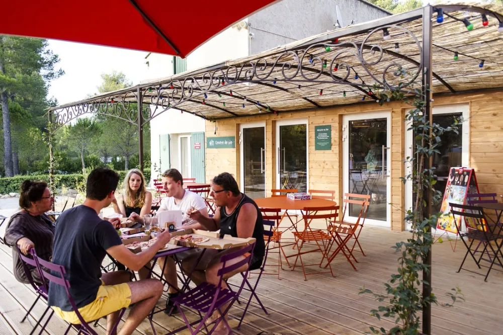 Huttopia Fontvieille - Provence