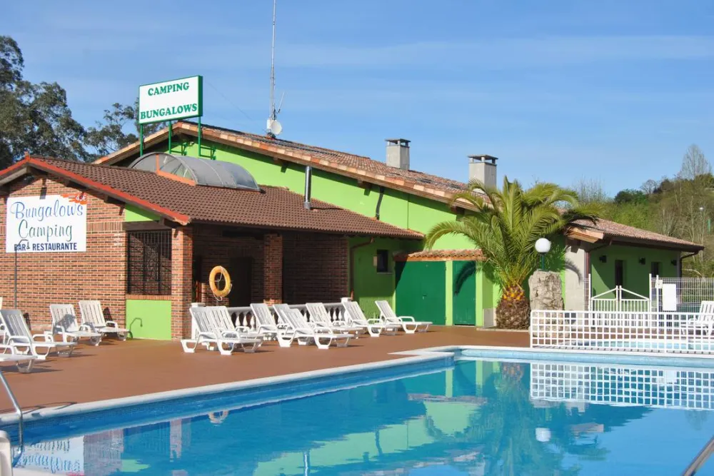 Camping Bungalow Park Río Purón