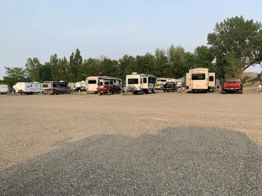 Big Sky Camp & RV Park
