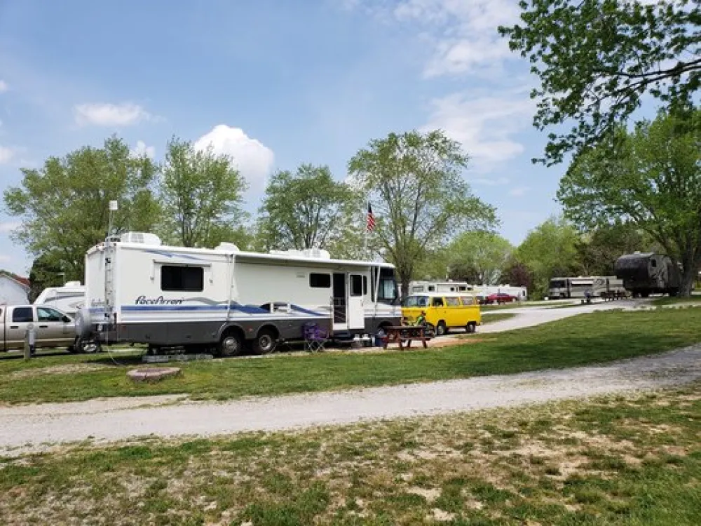 Diamond Caverns RV Resort & Golf